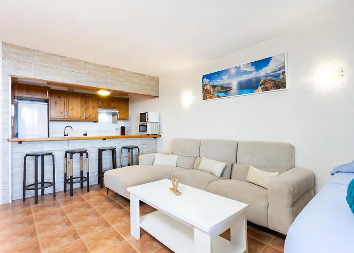 Neptuno Beachfront Retreat With Smart Tvs And Terrace Appartement Puerto de Santiago (Tenerife)