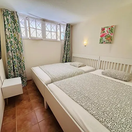 Lägenhet Neptuno Beachfront Retreat With Smart Tvs And Terrace Puerto de Santiago (Tenerife)