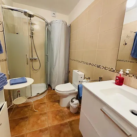 アパート Neptuno Beachfront Retreat With Smart Tvs And Terrace *