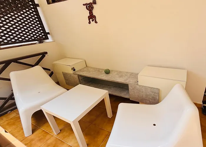 Neptuno Beachfront Retreat With Smart Tvs And Terrace *