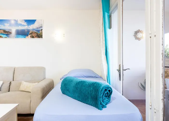 Neptuno Beachfront Retreat With Smart Tvs And Terrace * פוארטו דה סנטיאגו