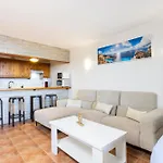 Neptuno Beachfront Retreat With Smart Tvs And Terrace Appartement Puerto de Santiago (Tenerife)