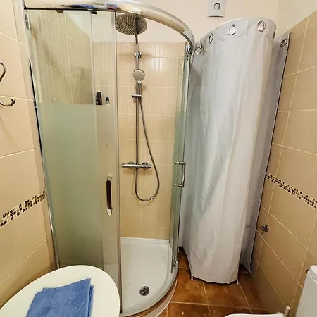 Neptuno Beachfront Retreat With Smart Tvs And Terrace 公寓 *