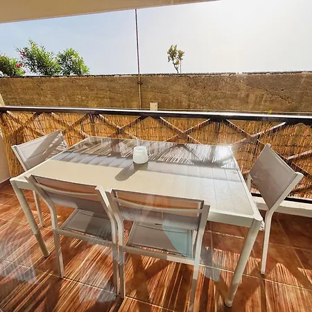 아파트 Neptuno Beachfront Retreat With Smart Tvs And Terrace 푸에르토 데 산티아고