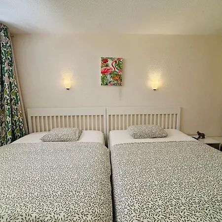 公寓 Neptuno Beachfront Retreat With Smart Tvs And Terrace *