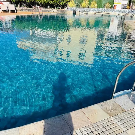 Neptuno Beachfront Retreat With Smart Tvs And Terrace *