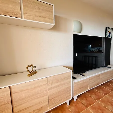 아파트 Neptuno Beachfront Retreat With Smart Tvs And Terrace 푸에르토 데 산티아고