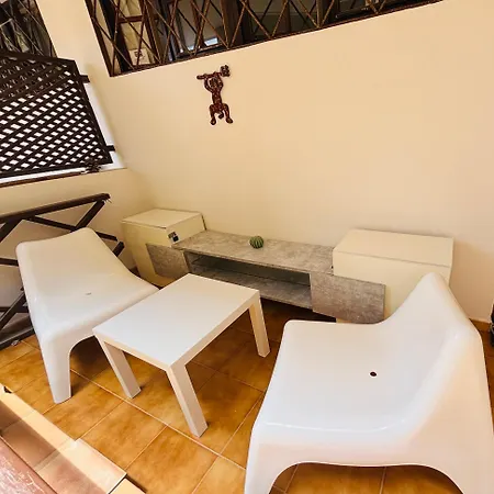 Neptuno Beachfront Retreat With Smart Tvs And Terrace *