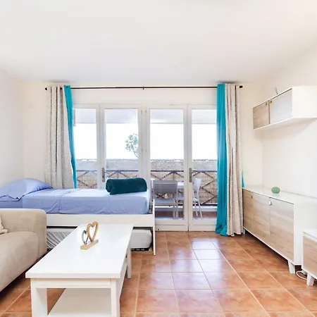 Neptuno Beachfront Retreat With Smart Tvs And Terrace Puerto de Santiago (Tenerife)