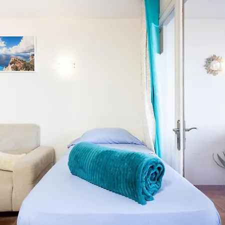 Neptuno Beachfront Retreat With Smart Tvs And Terrace * Пуэрто-де-Сантьяго