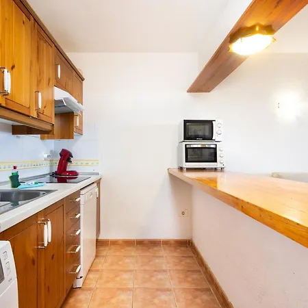 Neptuno Beachfront Retreat With Smart Tvs And Terrace Пуэрто-де-Сантьяго